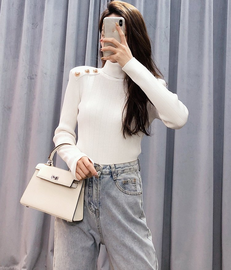 The Turtleneck Sweater Is Cost-effective For Women To Wear Outside - Image 2